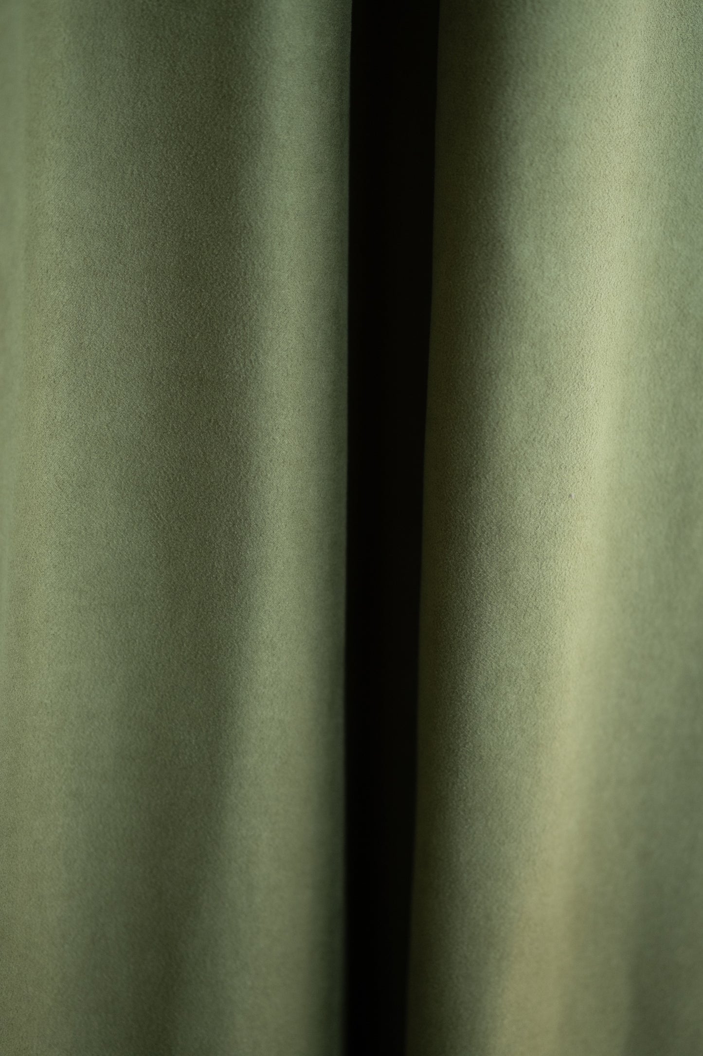 Nuotrauka is arti matoma tekstura.Lengvas naktinis audinys nabukas uzuolaidu salonas vilnius